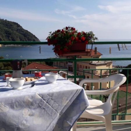 Splendido Appartamento Vista Mare レヴァント エクステリア 写真