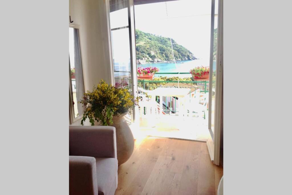 Splendido Appartamento Vista Mare レヴァント エクステリア 写真