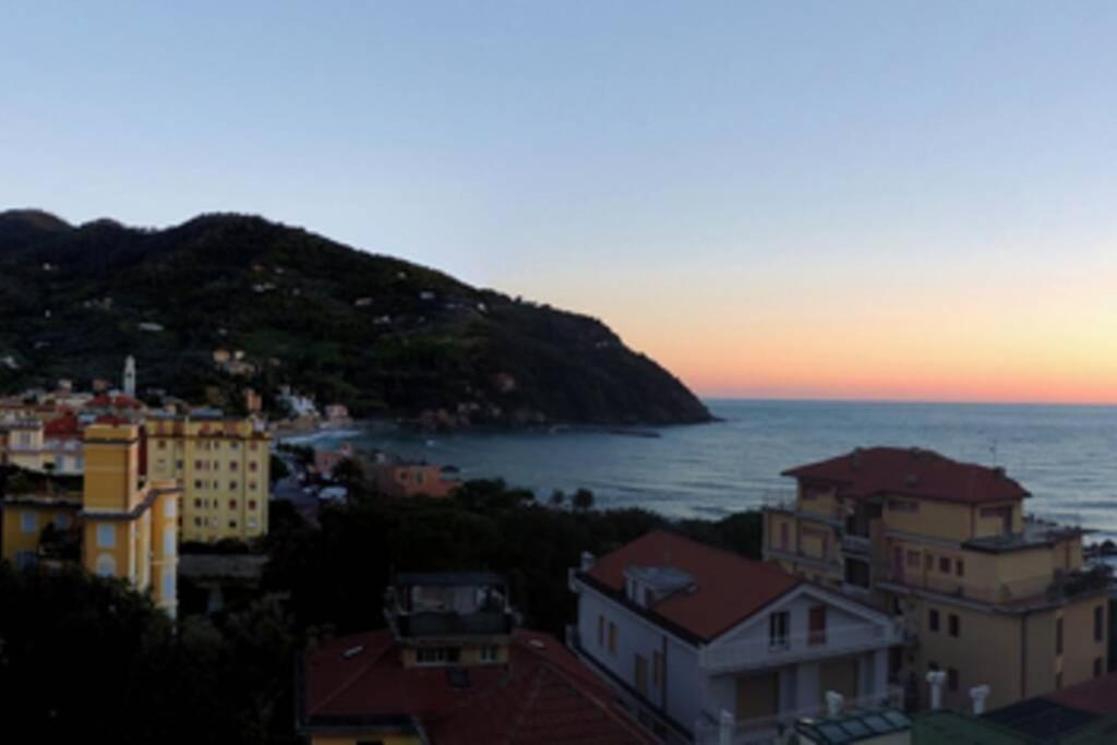 Splendido Appartamento Vista Mare レヴァント エクステリア 写真