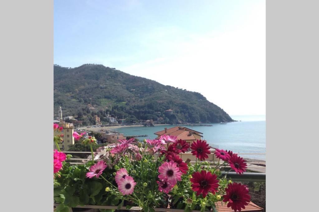 Splendido Appartamento Vista Mare レヴァント エクステリア 写真